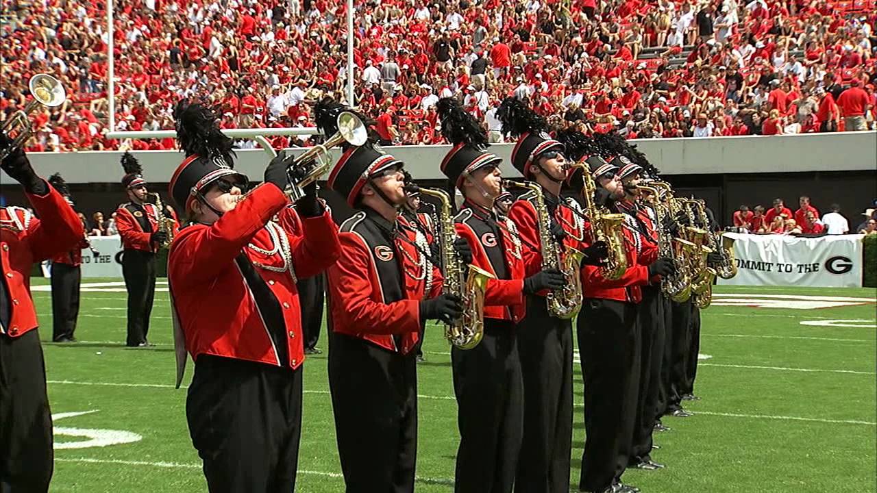 24 Outstanding College Marching Bands