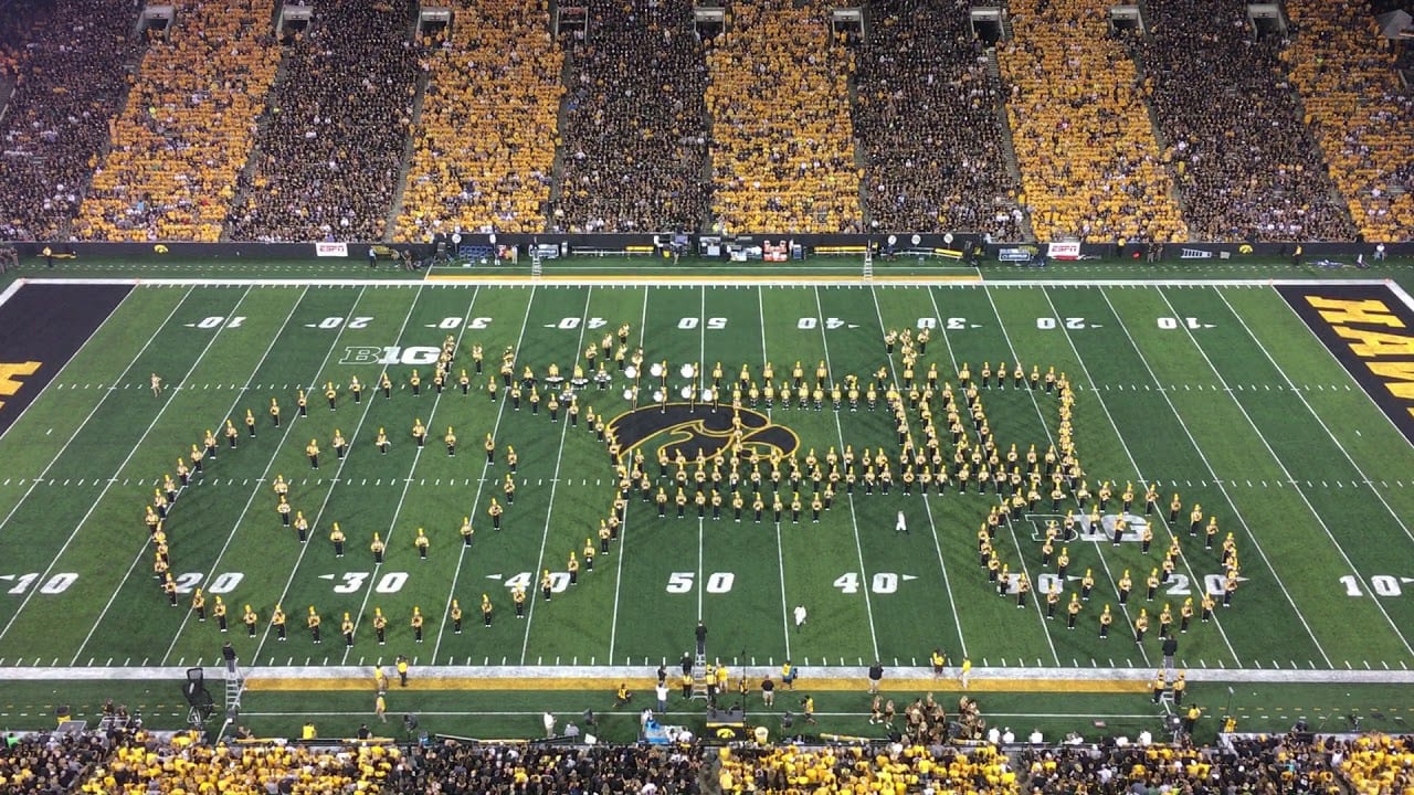 24 Outstanding College Marching Bands